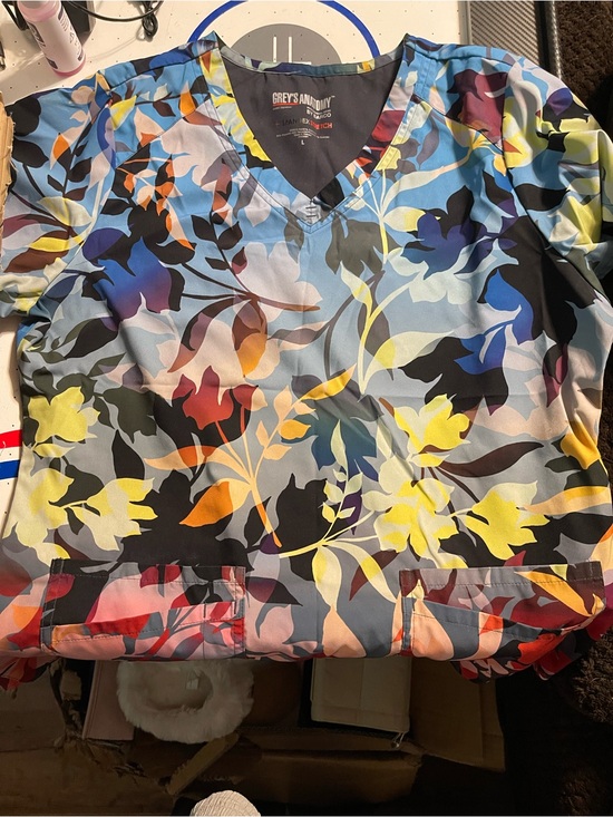 Grey's Anatomy Tops - Grey's Anatomy Women’s V-Neck Floral Scrub Top in Multicolor